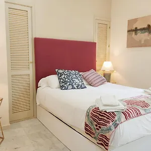 Homeyseville-bright At Santa Cruz 4 Pax, Parking Optional Sevilla